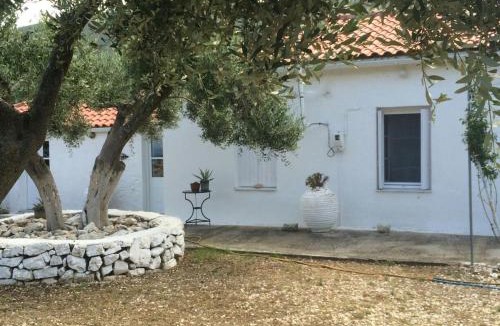 Platrithias House | Heledoni House