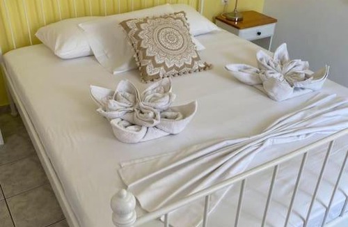 Poros Apartment | Hera Apartment, Town of Poros Island