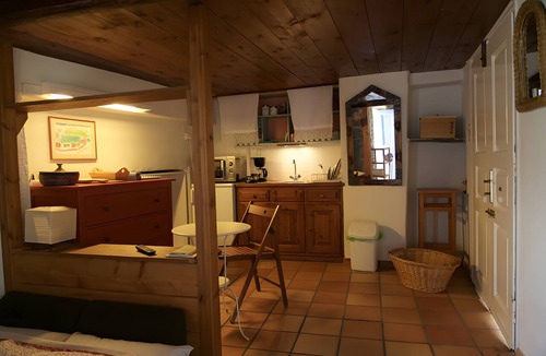 Andros Town House | Holiday Home 'Alba Andros Studio' with Sea View, Wi-Fi and Air Conditioning
