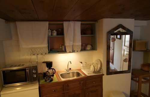 Andros Town House | Holiday Home 'Alba Andros Studio' with Sea View, Wi-Fi and Air Conditioning