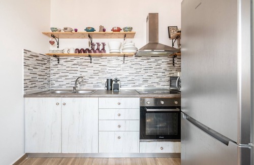 Stegna House | Holiday Home 'Yamas Luxury House' with Sea View, Wi-Fi and Air Conditioning