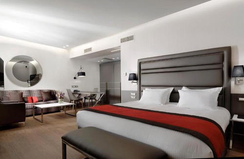 Ilisia Hotel | Holiday Suites