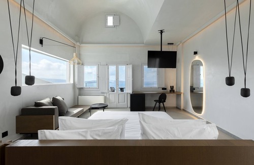 Oia Hotel | Hom Santorini