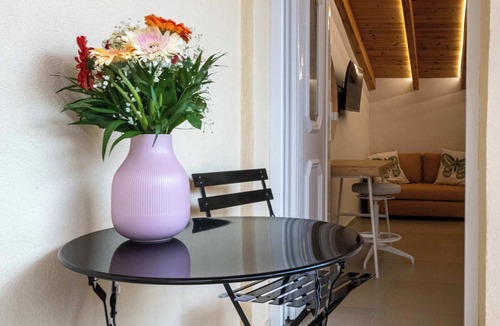 Kalamata Apartment | Home Easy Kalamata - Central Stylish Maisonette B2
