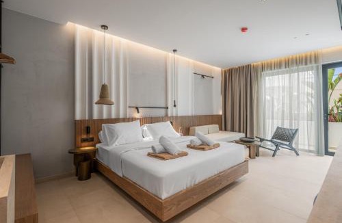 Stalida Apartment | Hospi Living Stalis Beachfront Suites with Heated Jacuzzi