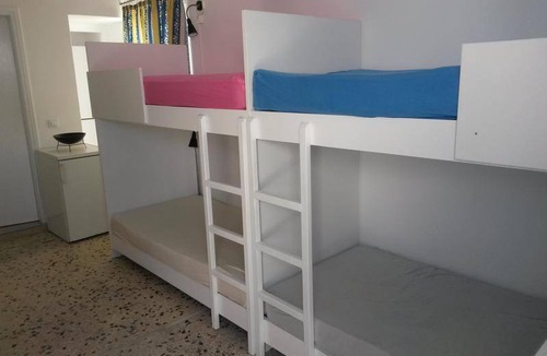 Fira Hostel | Hostel ∙ 8 guests
