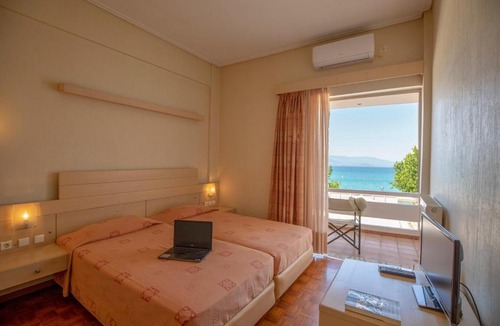 Kamena Vourla Hotel | Hotel Kypreos
