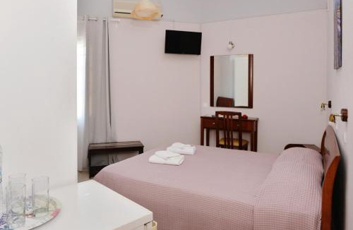 Spetses House | Hotel Villa Plaza