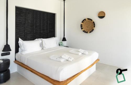 Plintri Hotel | Hotiday Suites Mykonos