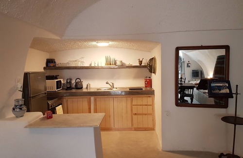 Finikia House | House of the Angels. An old Winery renovated and transformed into a cosy house