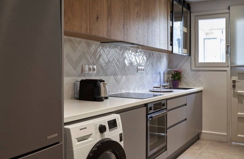 Ilisia Apartment | Ilisia Park Contemporary 2BD Condo