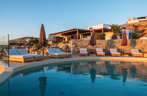 Paraga Villa | Illume Mykonos | Villa with infinity pool sea view