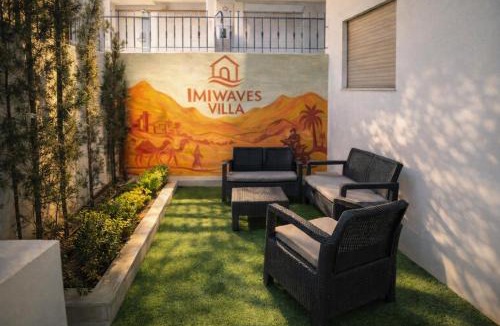 Imi Ouaddar Villa | Imi Villa with 4 Apartments Walk to Beach&Rooftop