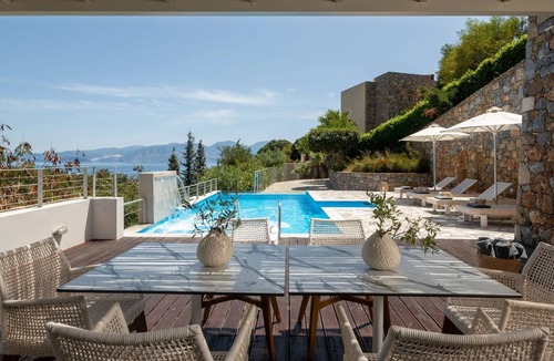 Agios Nikolaos Town Villa | ISholidays Creta Pleiades Sup 2room Sea View&Pool