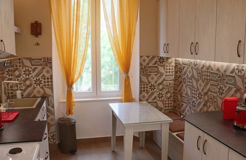 Rhodes Town Apartment | Italian flair with sea view!
