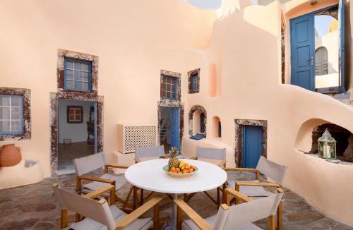 Oia House | Iviscos Traditional House
