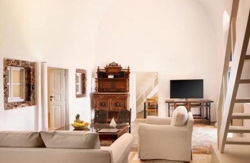 Oia House | Iviscos Traditional House