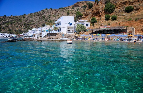Loutro Bed & Breakfast | John Akroyiali rooms