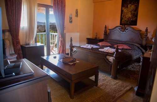 Krionerion House | Junior Suite - One space Apartment