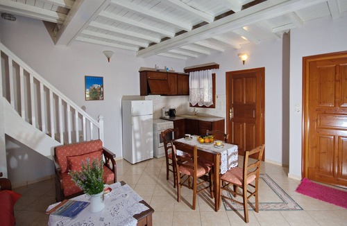 Votsi Villa | Kamelia Villa 1 in Alonissos