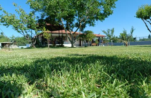 Kallikratia House | Kanela House ,Cozy Cottage with Large Garden & BBQ