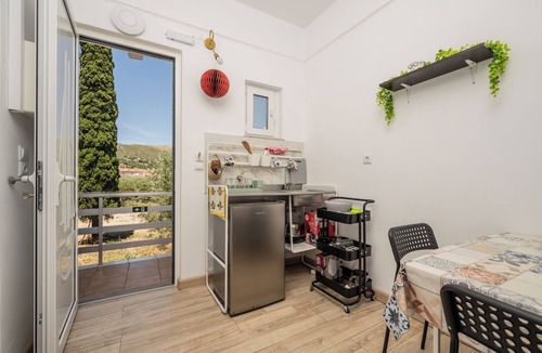 Limni Keri Apartment | Karavaki Rooms | Comfortable Stay, 5 Minutes from the Beach
