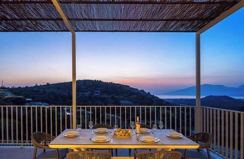Kamilari Villa | Kōa Villa I, idyll Seaview Near Beach by etouri