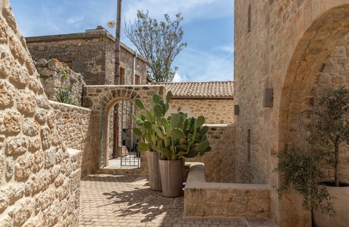 Oitylo House | Korona Boutique Hotel - Junior Suite