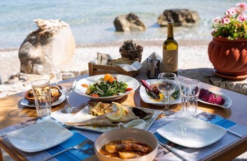 Fragkokastello Apartment | Koutelo by The Sea