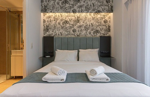 Ampelokipoi Bed & Breakfast | Kriel Suites by LIV Homes 202