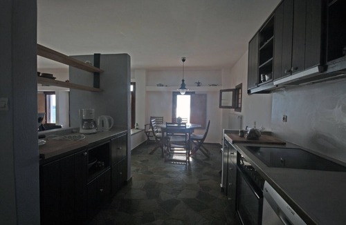 Ydrousa House | Kypri Villa, 4-bedroom seafront house in terrific Andros with cool AC