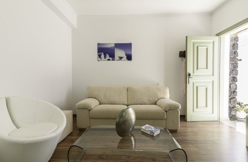 Kamari Hotel | La Mer Deluxe Hotel & Spa - Adults only