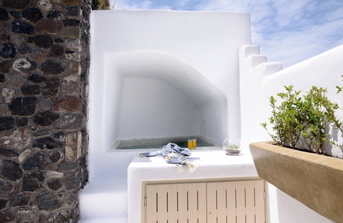 Vothon House | Lagadi Suites by K&K - Apanemo