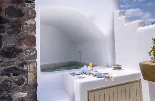 Vothon House | Lagadi Suites by K&K - Apanemo