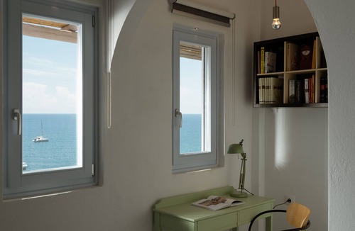 Akrotiri House | Le Grand Blue Villa Santorini