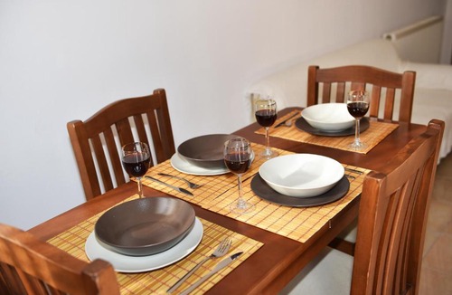 Karterados Apartment | Lefteris Houses