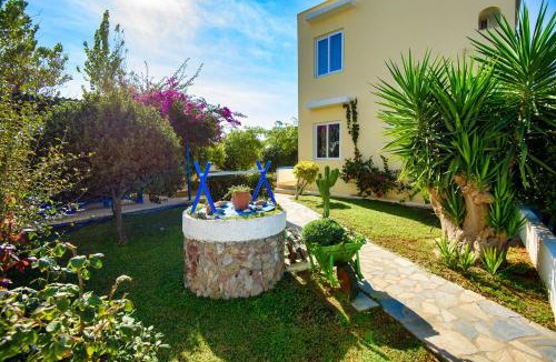 Fanes Bed & Breakfast | Litsas Studios