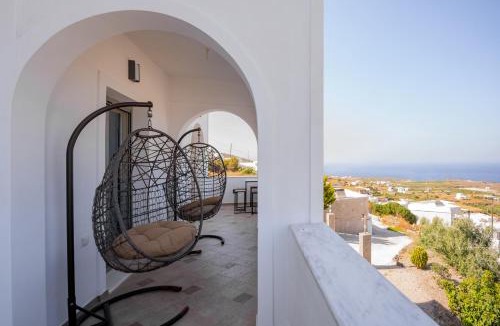Vourvoulos Apartment | Loulaki villas santorini