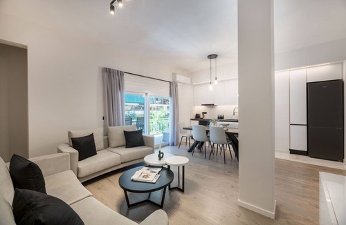 Ilisia Apartment | Lovely 3BR Apartment in Pangrati