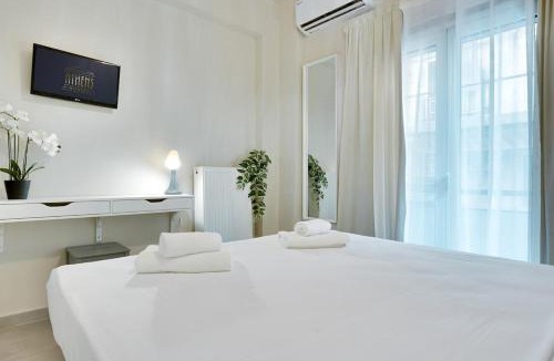 Ampelokipoi Apartment | Lovely Goudi Apartment - Perfect Athens Getaway