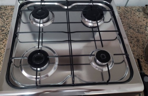 Branes Apartment | Lovely Sunny 1-bedroom appart/home free parking Netflix.