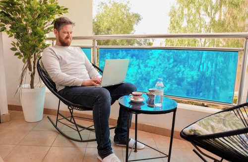 Nouaceur Apartment | Luxurious Apartment in Sidi Bou Zid with Garden View