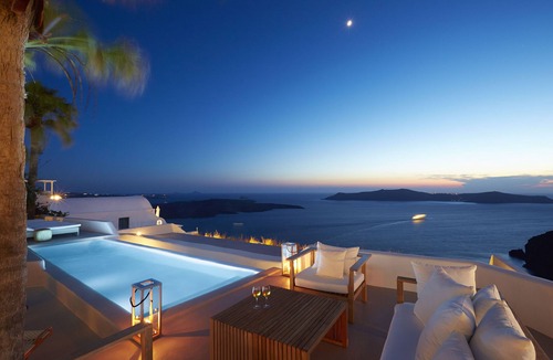 Firostefani Villa | Luxurious private villa with 3 bedrooms, private pool and amazing views