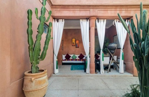El Aggada Villa | Luxurious Villa exclusively in Marrakech with peaceful swimming pool not overlooked