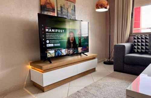 Quartier Maamora Apartment | Luxury Appartement Centre-ville Netflix & Parking
