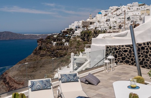 Imerovigli Villa | Luxury Cave Villa, Caldera View, Outdoor Heated Plunge Pool