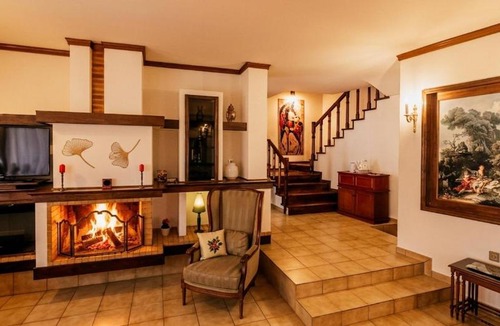 Serres Villa | LUXURY GRAND HOME SERRES - 4 Bedrooms -Free Parking - Center