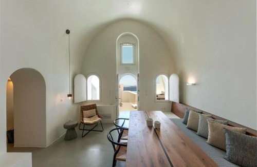 Fira Villa | Luxury Grand Santorini Villa 3 Bedrooms Unforgettable Caldera Sea Views & Outdoor Hot Tub Fira