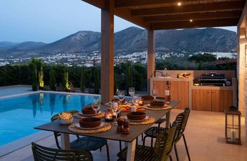Limenas Chersonisou Villa | Luxury Pool Villa with 3-Ensuite BR near Sarantari