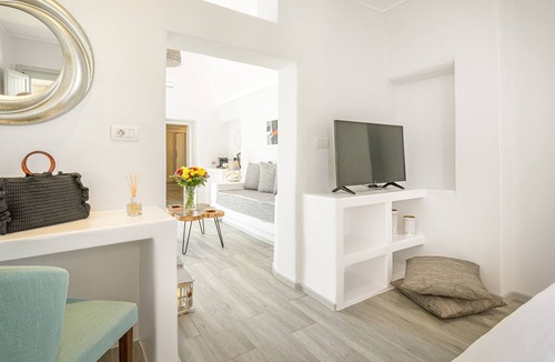 Imerovigli Villa | Luxury private Villas with Pool or Jacuzzi
